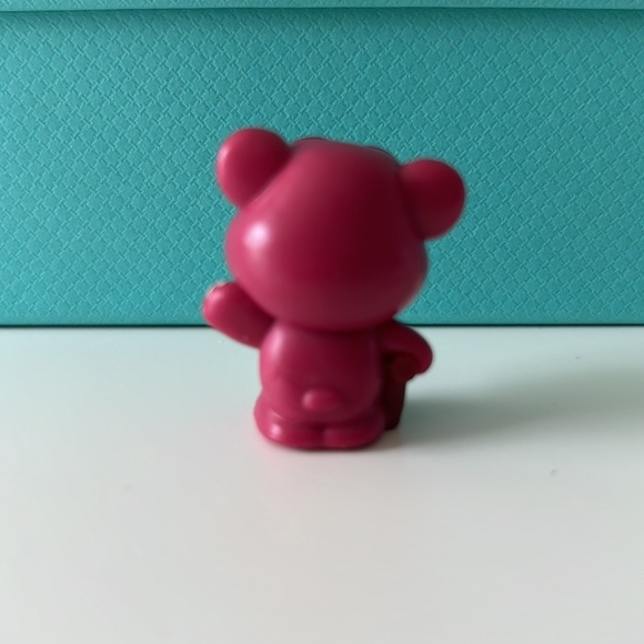 Disney Doorables Series 8 strawberry Scented Lotso from Toy Story - Picture 2 of 2